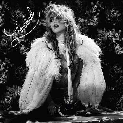 Suki Waterhouse - Loveland